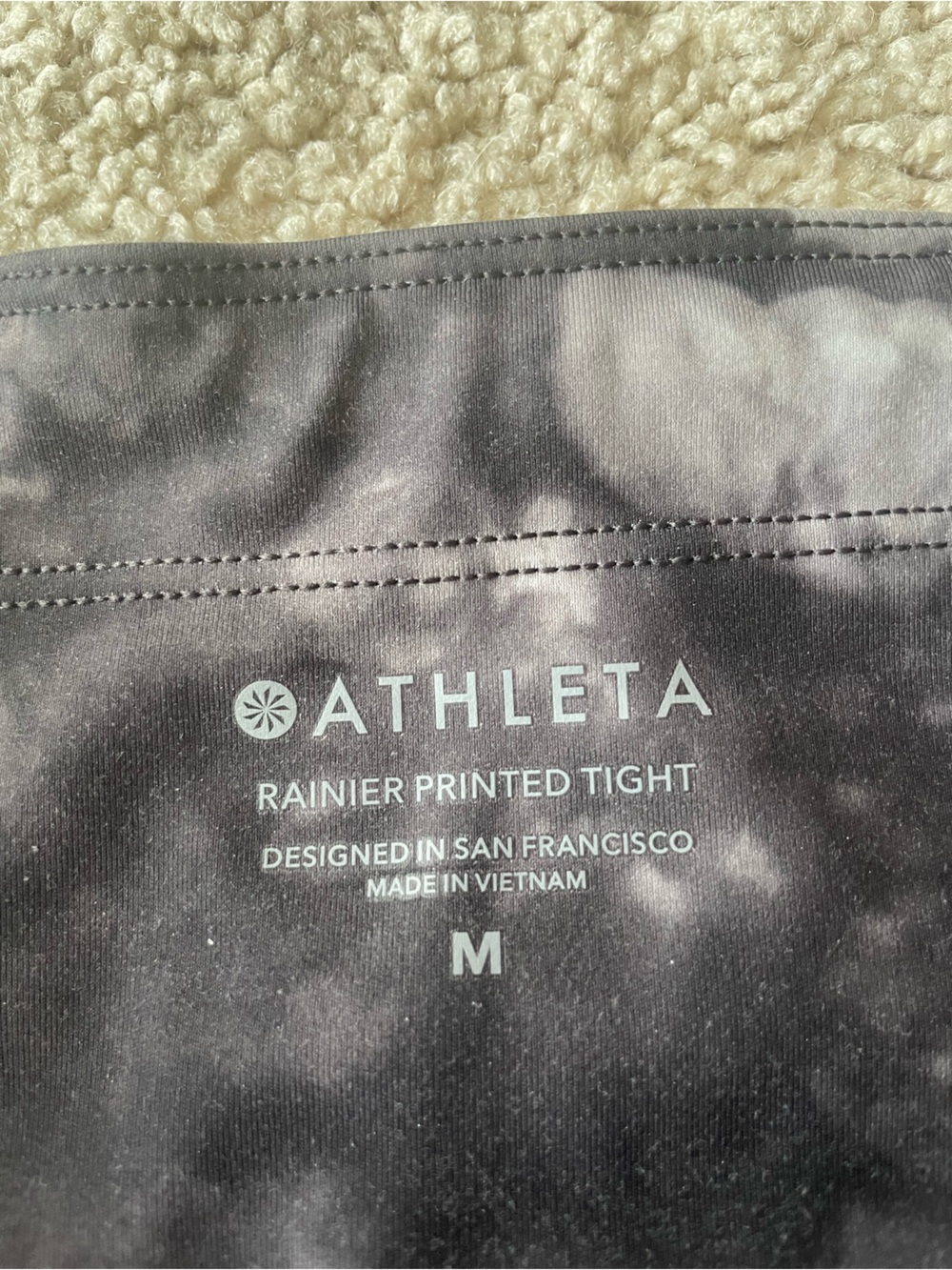 Athleta Black Gray Rainier Printed Tight Women’s Size M Floral Yoga Athleisure - Picture 4 of 9